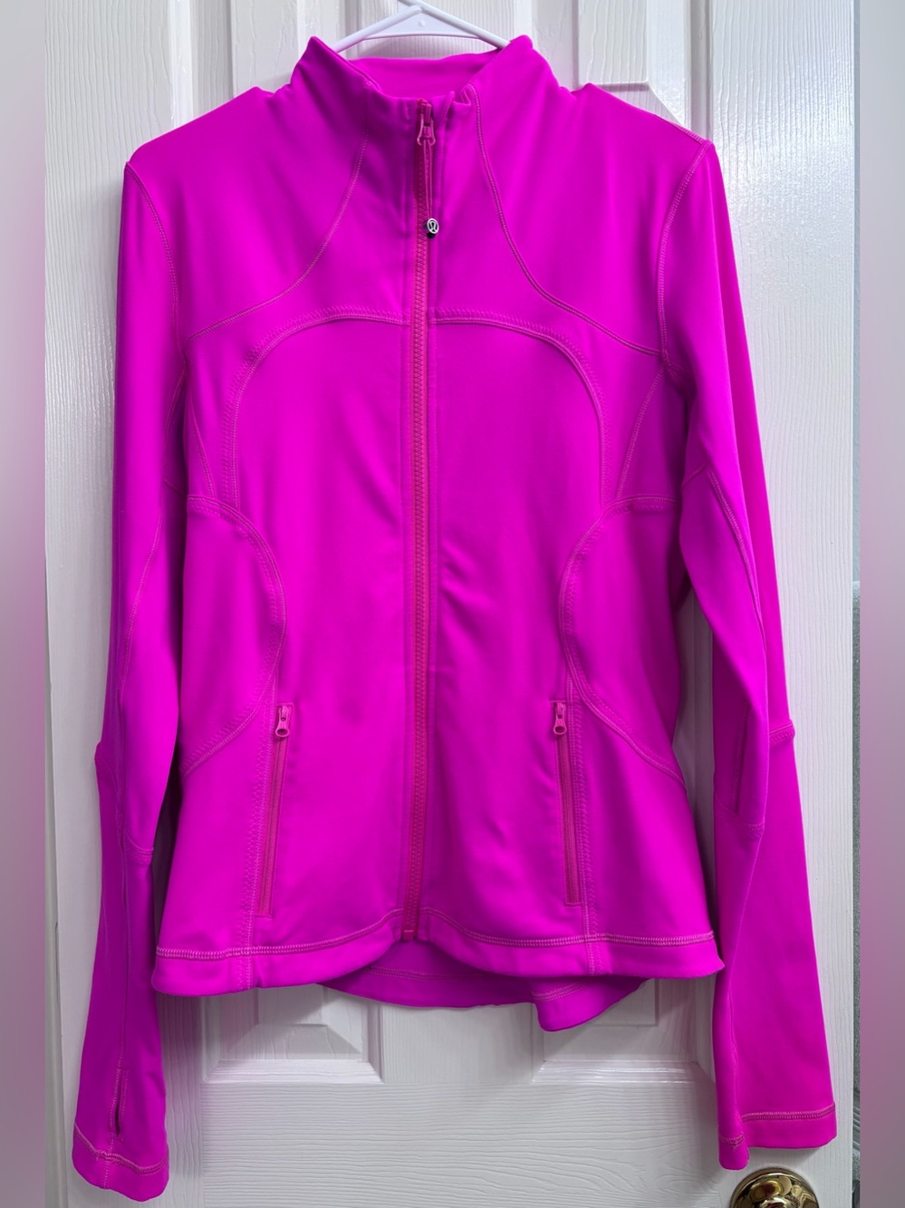Lululemon Forme Jacket in Raspberry Glo Light/Hyper Stripe Raspberry Glow Light - Picture 2 of 16